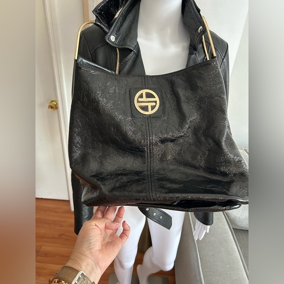 Handbags - VTG Leather Black Genuine Leather Shoulder Bag